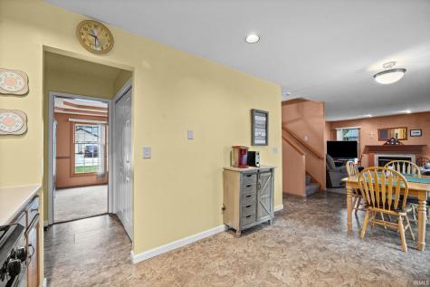 1922 Bayberry Lane West Lafayette IN 47906