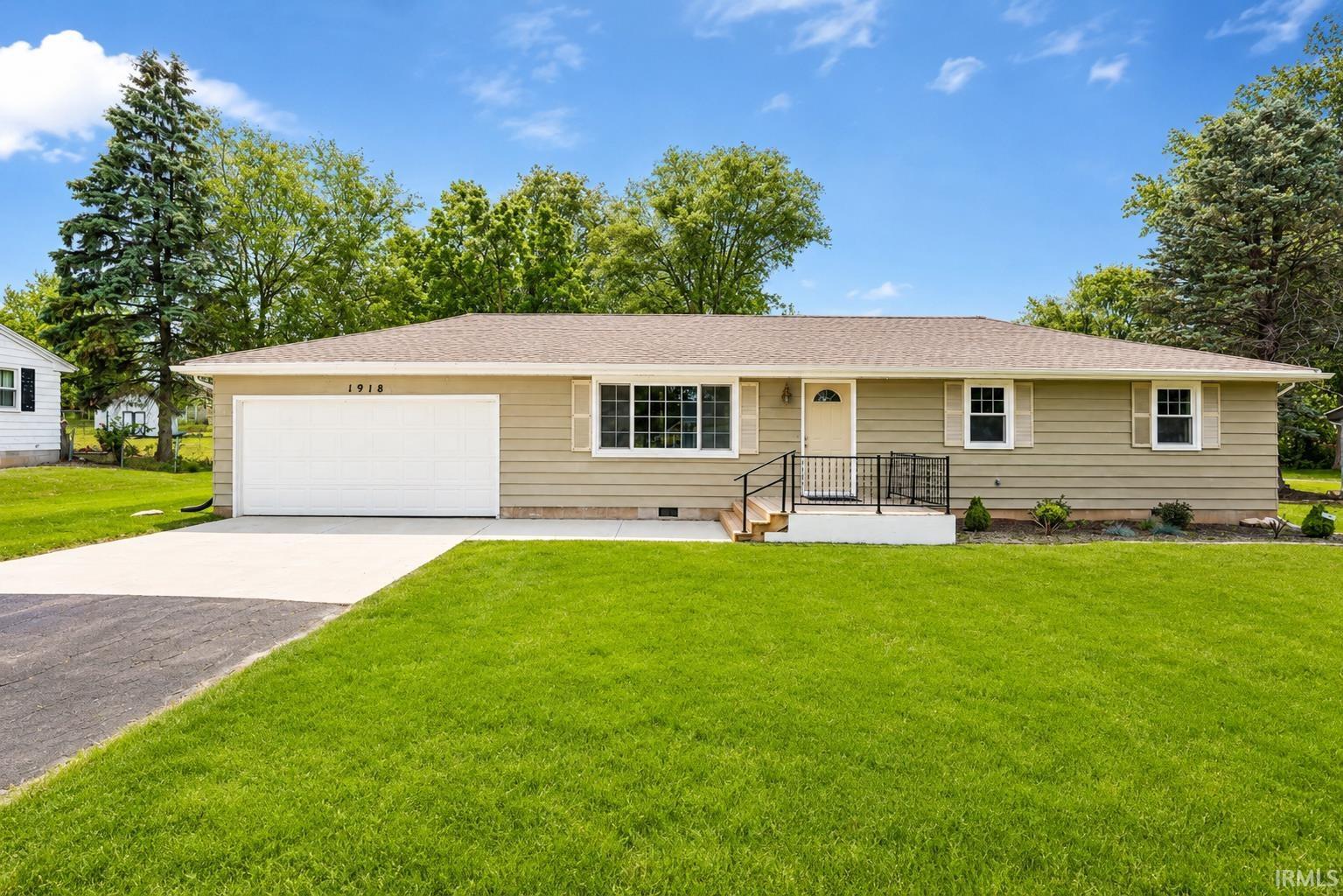 1918 Klug Drive Fort Wayne IN 46818