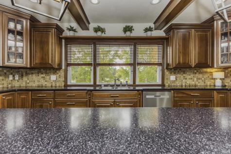 7201 E Windsor Road Selma IN 47383