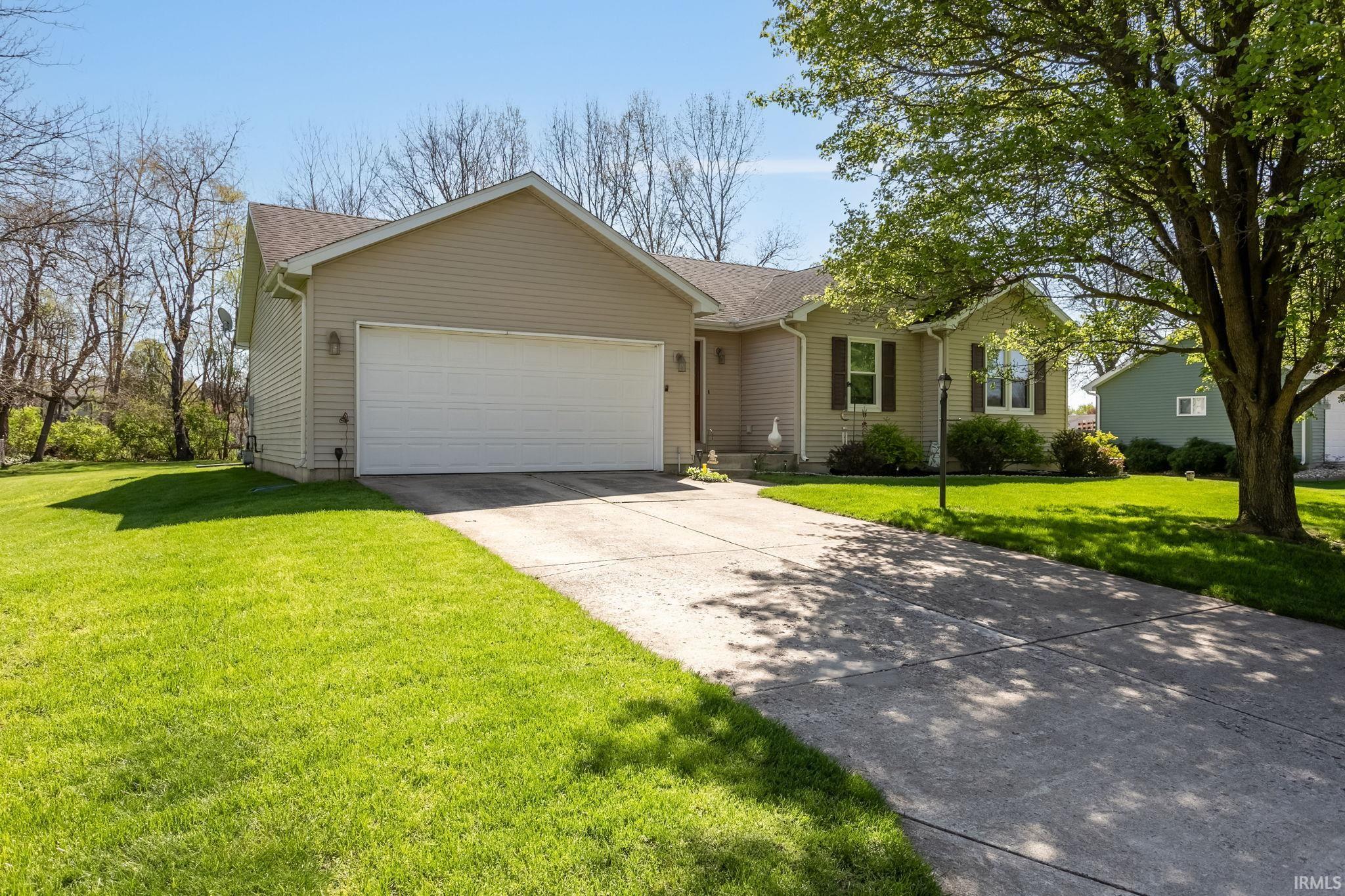 54818 Sunset Court Osceola IN 46561
