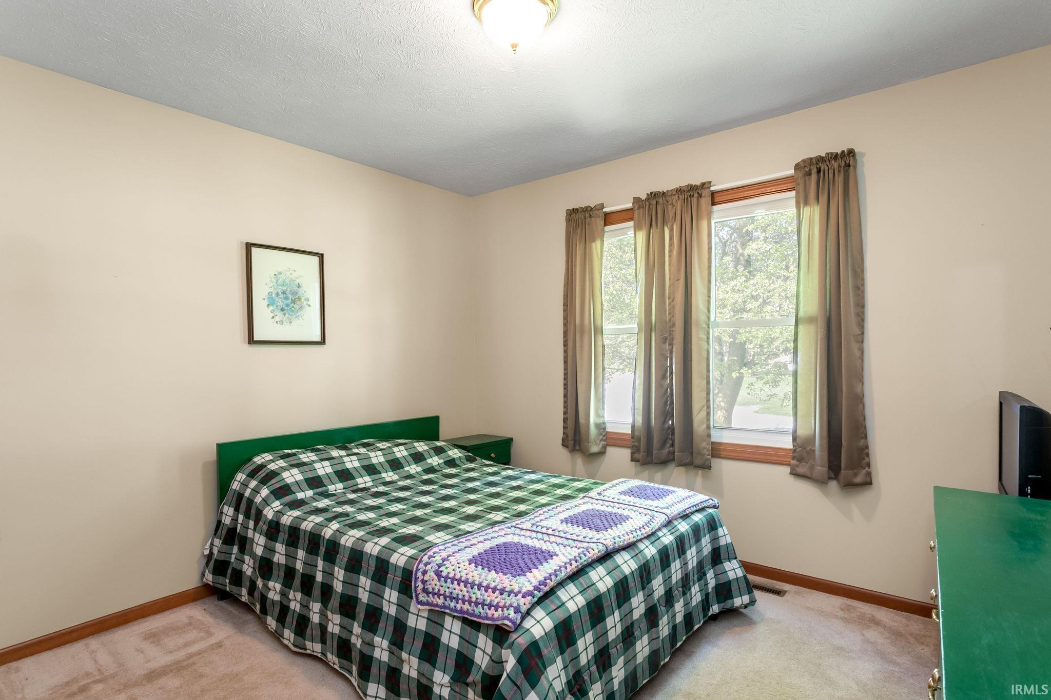 54818 Sunset Court Osceola IN 46561
