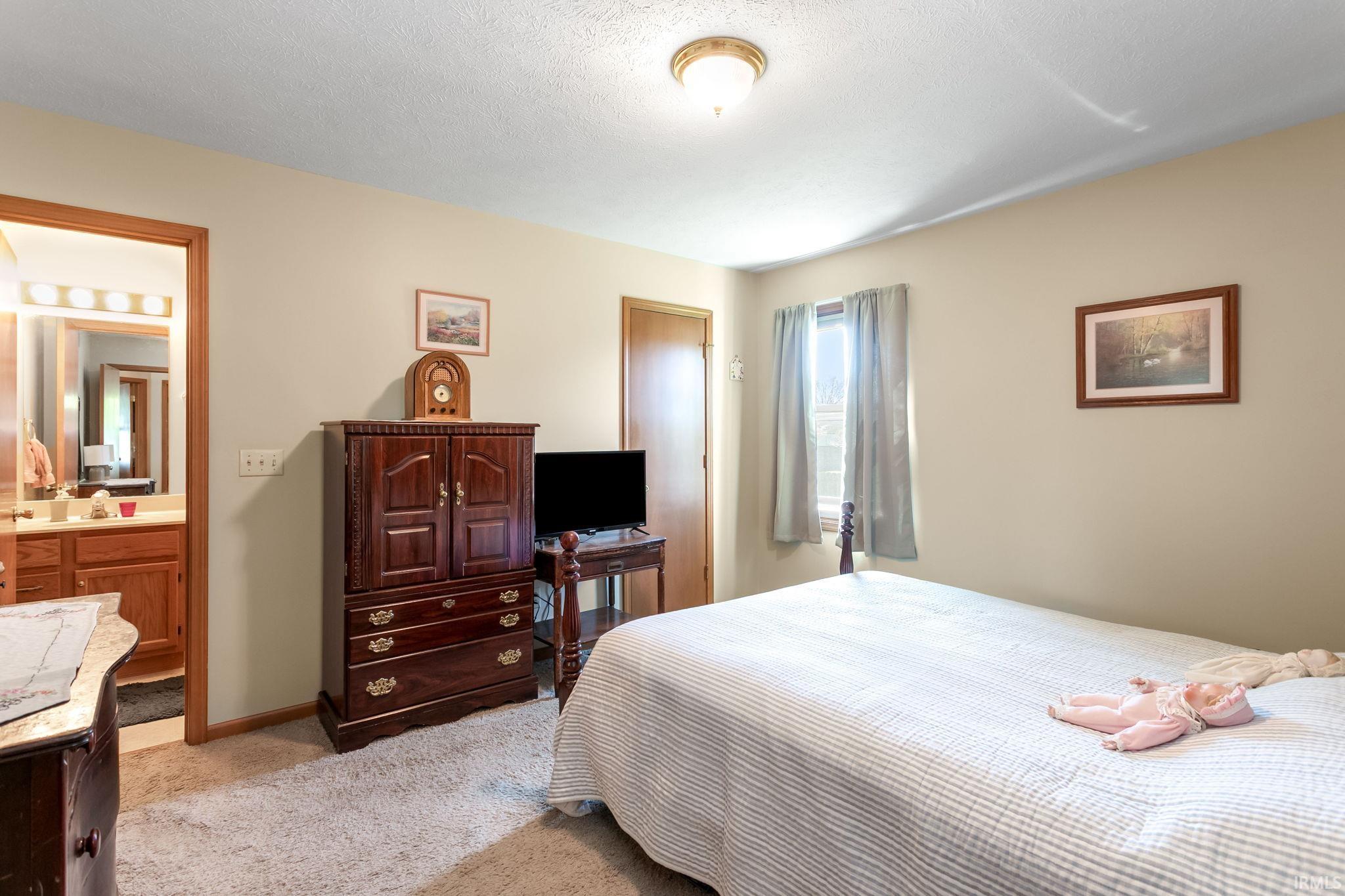 54818 Sunset Court Osceola IN 46561