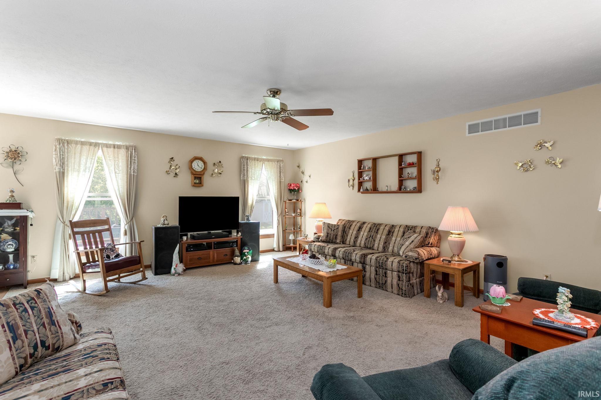 54818 Sunset Court Osceola IN 46561