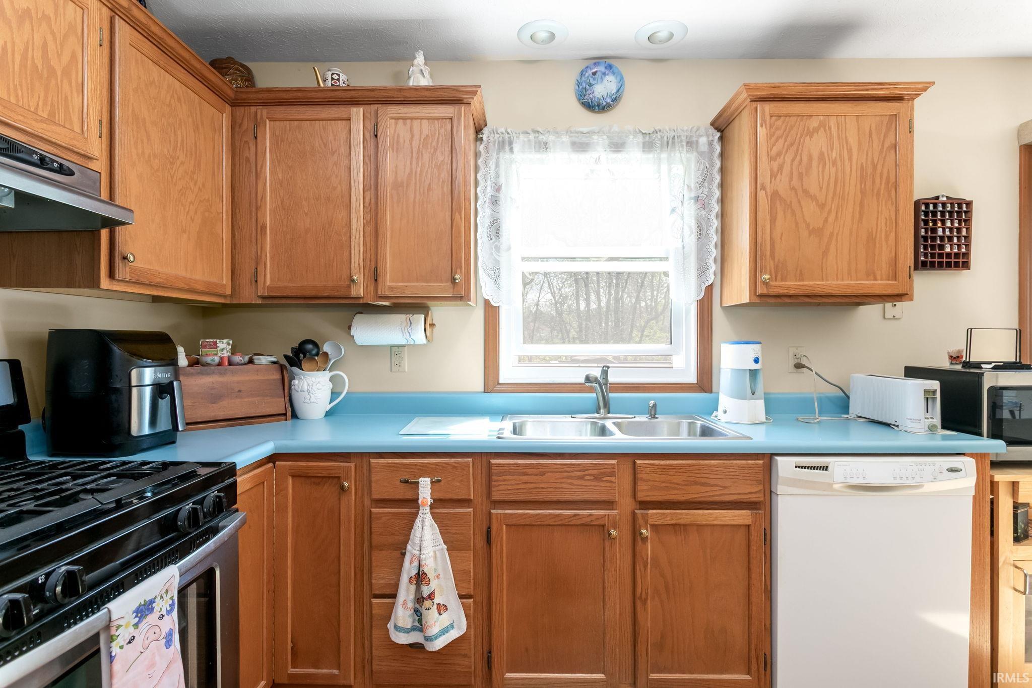 54818 Sunset Court Osceola IN 46561