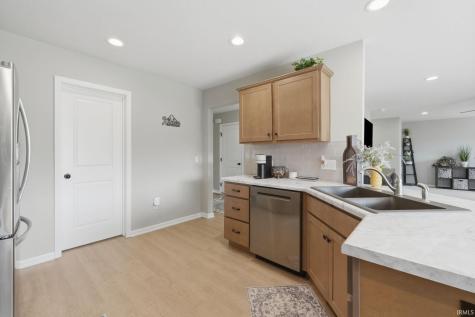 354 Zebulon Cove Fort Wayne IN 46818