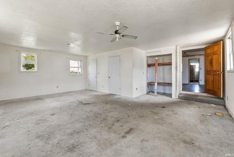 1858 W Auburn Drive Auburn IN 46706