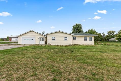 1858 W Auburn Drive Auburn IN 46706
