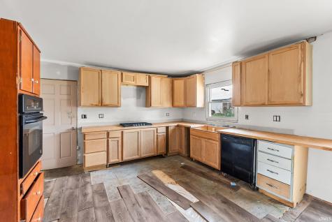 1858 W Auburn Drive Auburn IN 46706