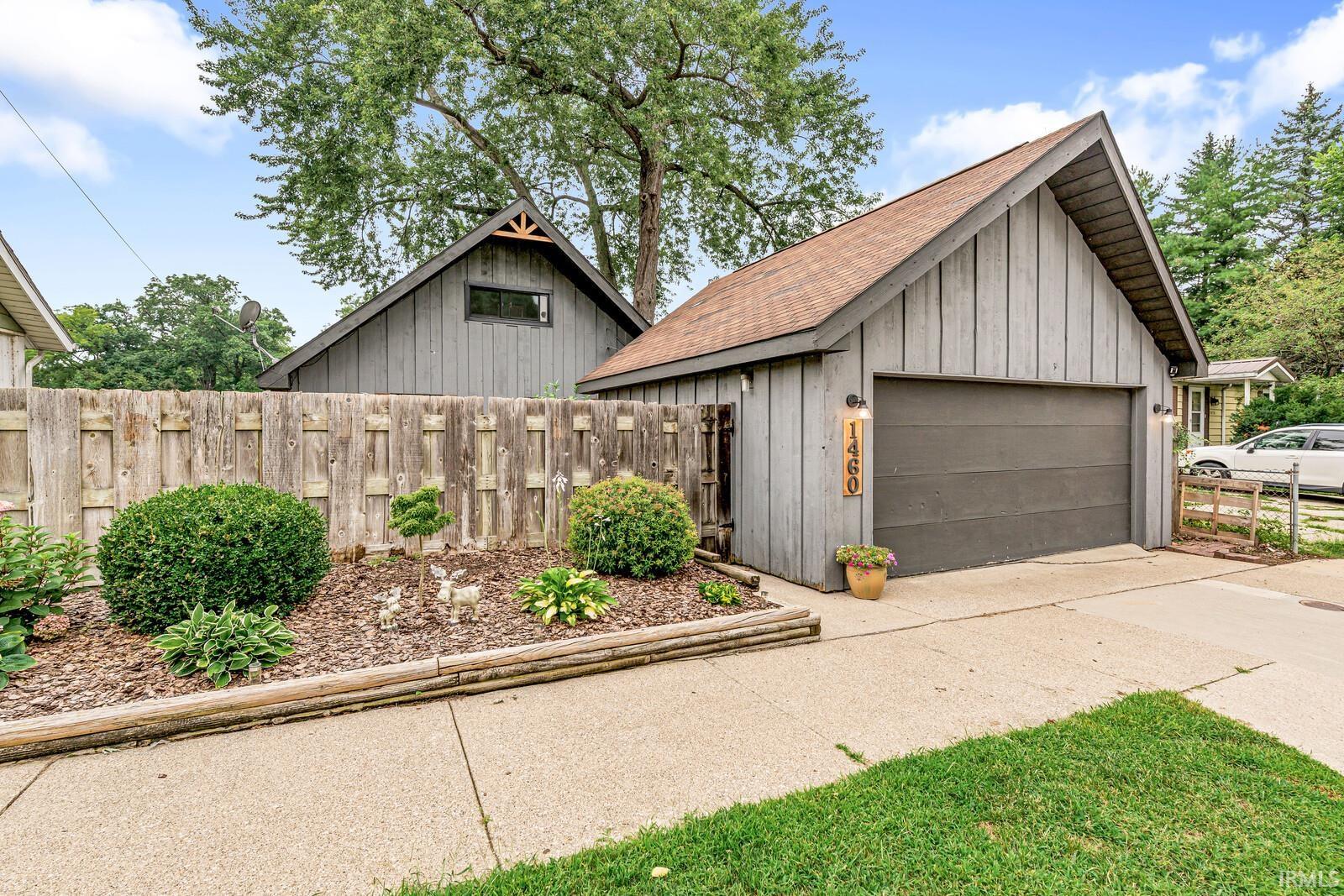 1460 Hudson Street Elkhart IN 46516