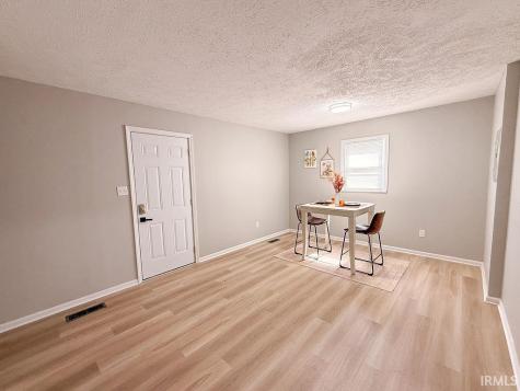 1222 E 7th Street Muncie IN 47302