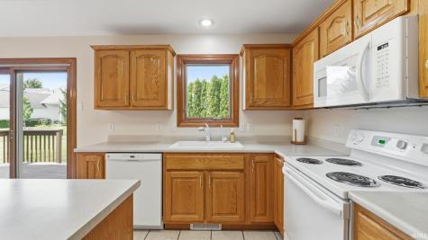 9327 Sugar Hill Drive Fort Wayne IN 46835