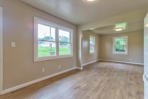 2580 Juanita Avenue Wadesville IN 47638