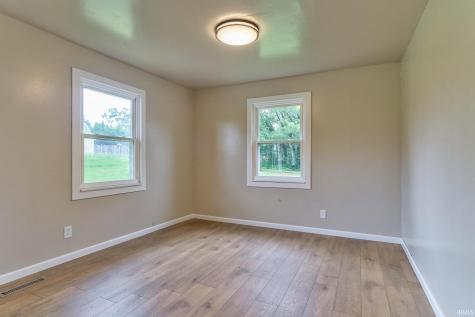 2580 Juanita Avenue Wadesville IN 47638