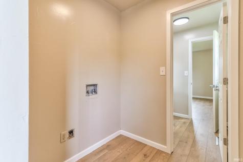2580 Juanita Avenue Wadesville IN 47638