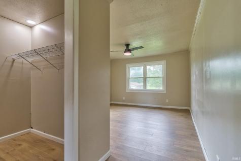 2580 Juanita Avenue Wadesville IN 47638