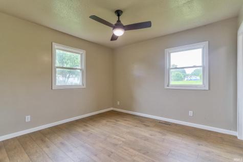 2580 Juanita Avenue Wadesville IN 47638