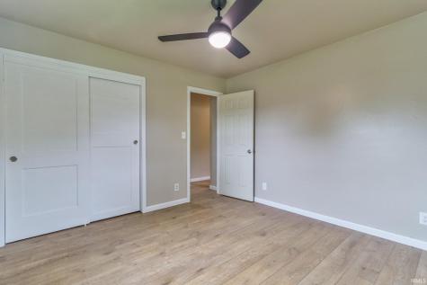 2580 Juanita Avenue Wadesville IN 47638