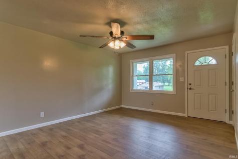 2580 Juanita Avenue Wadesville IN 47638