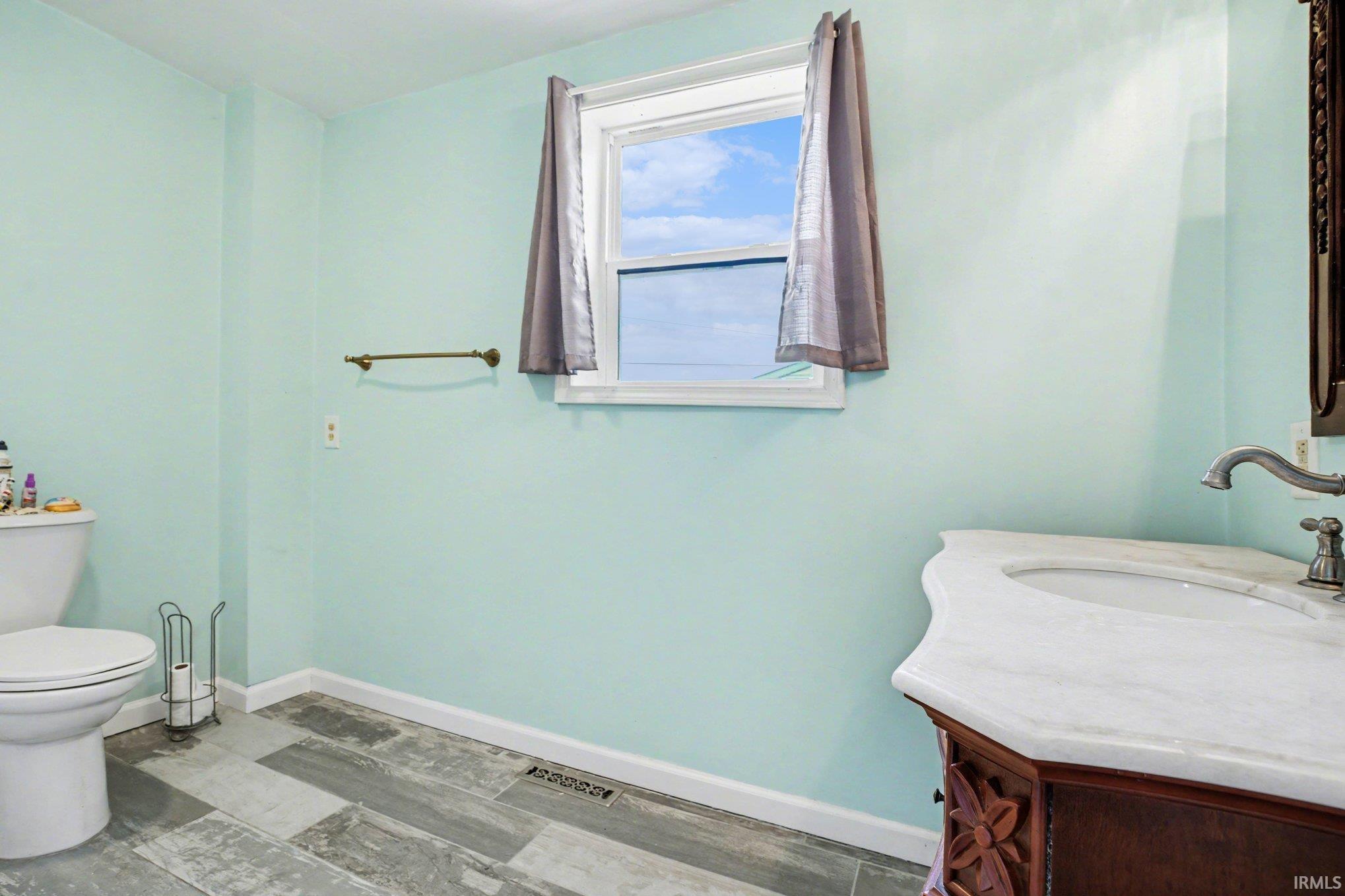 118 Stanley Street Mishawaka IN 46545