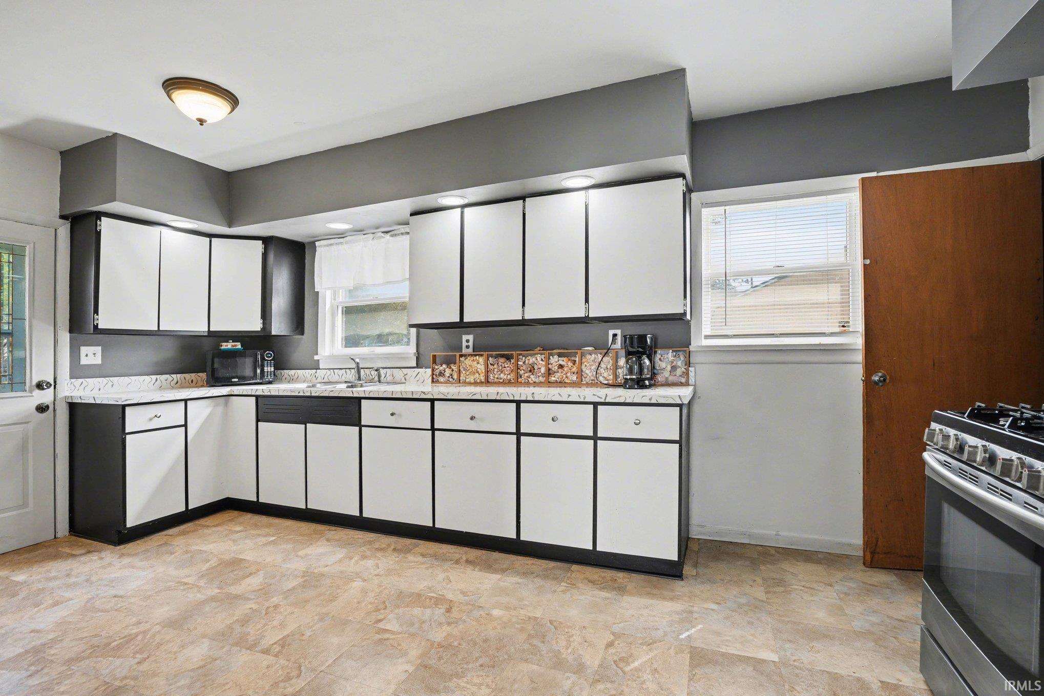118 Stanley Street Mishawaka IN 46545