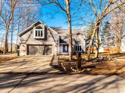 2504 W Sun Valley Parkway Muncie IN 47303