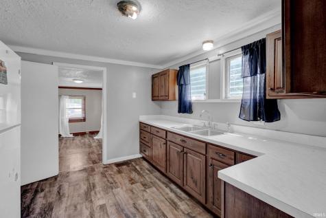328 Wells Avenue Mitchell IN 47446