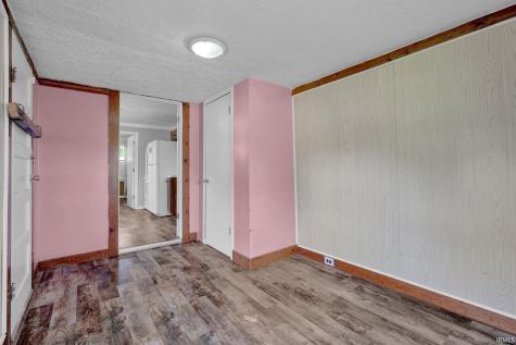 328 Wells Avenue Mitchell IN 47446