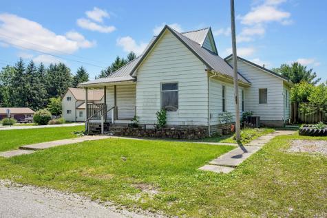 328 Wells Avenue Mitchell IN 47446