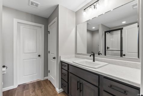 1584 Lagonda Trail Fort Wayne IN 46818