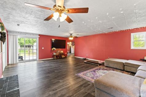 9967 N County Road 800 Road Daleville IN 47334