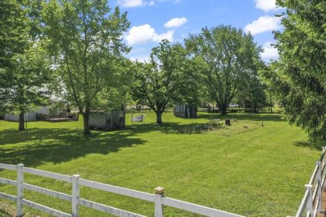 9967 N County Road 800 Road Daleville IN 47334
