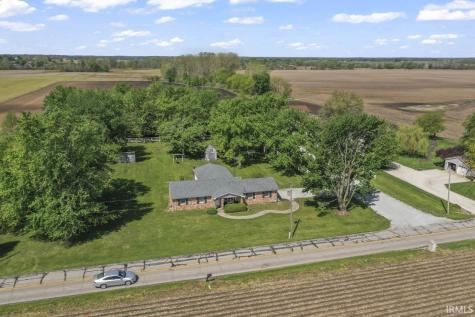 9967 N County Road 800 Road Daleville IN 47334