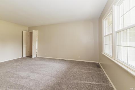 2204 W Purdue Avenue Muncie IN 47304