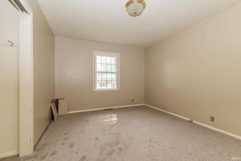 2204 W Purdue Avenue Muncie IN 47304