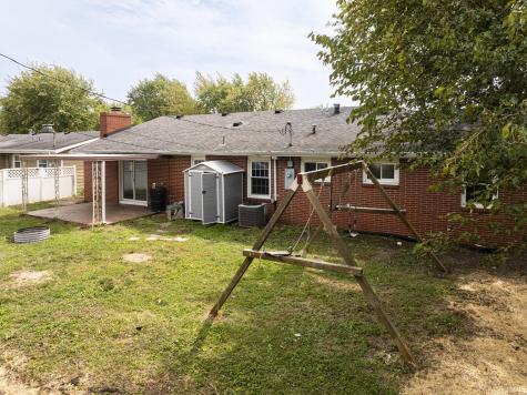 2204 W Purdue Avenue Muncie IN 47304