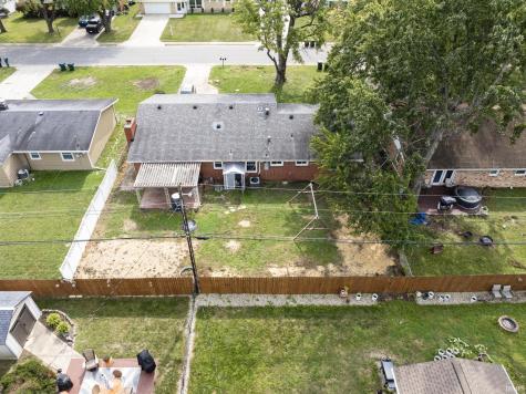 2204 W Purdue Avenue Muncie IN 47304
