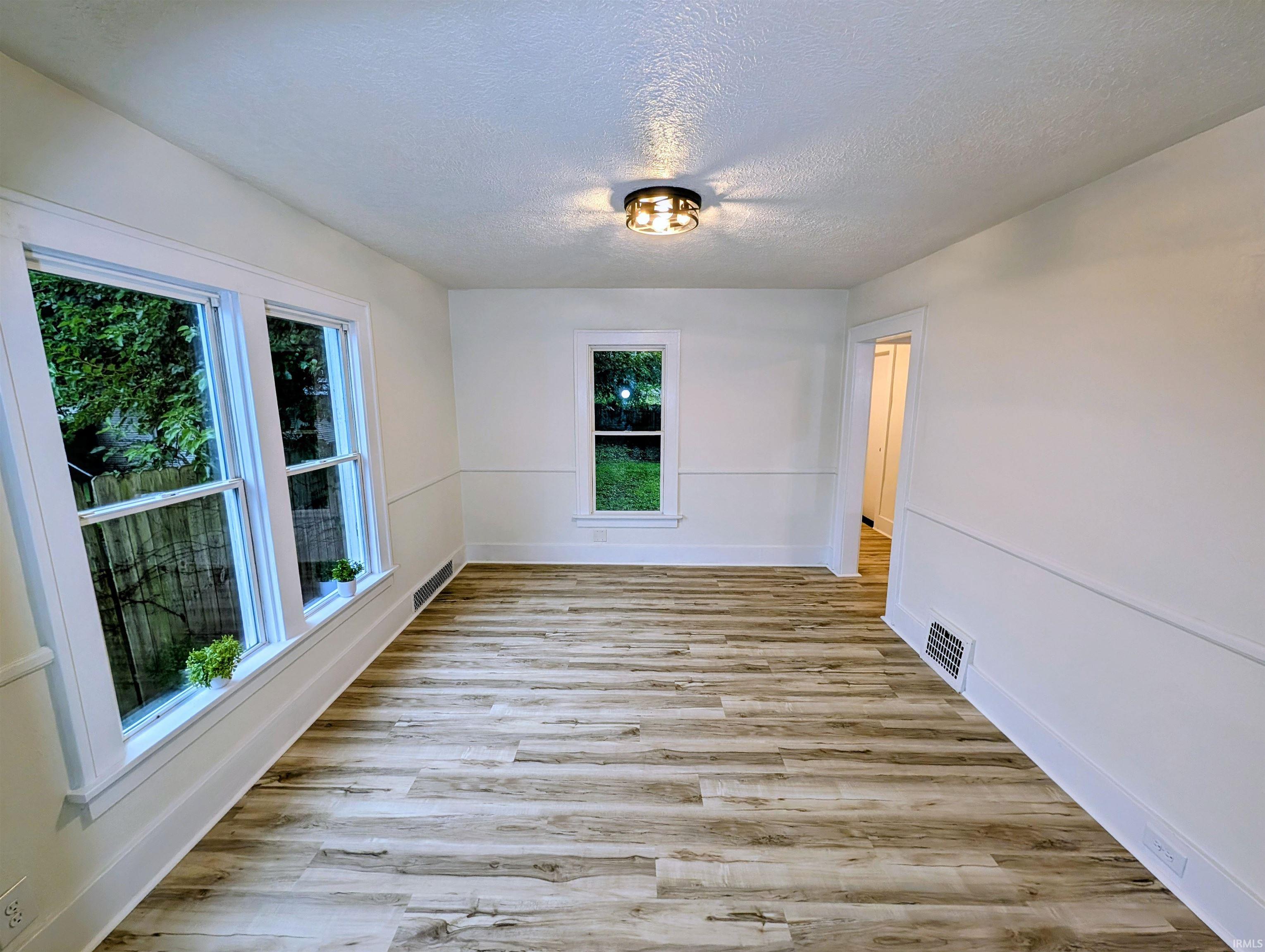 827 E Ewing Avenue South Bend IN 46613
