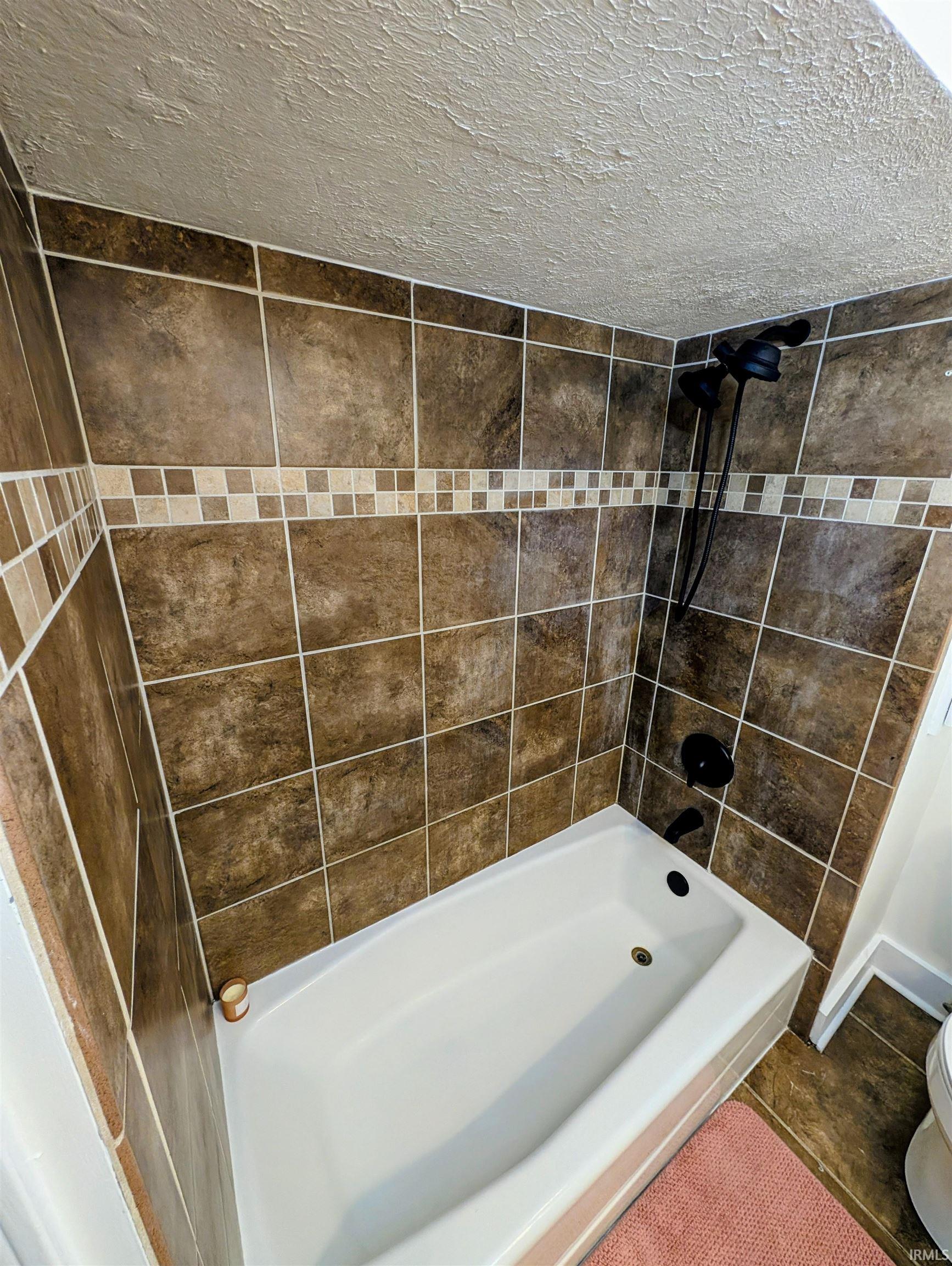 827 E Ewing Avenue South Bend IN 46613