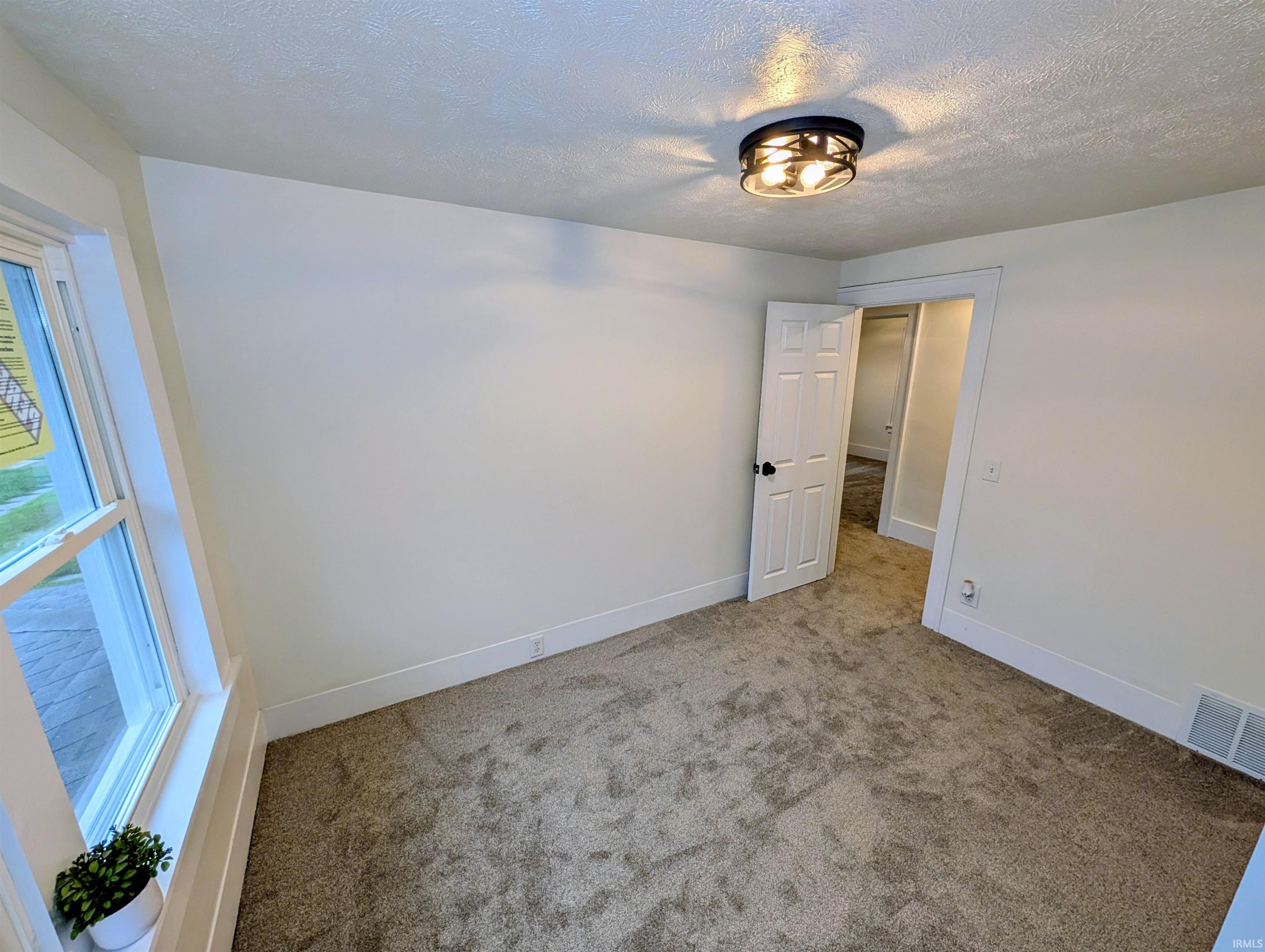 827 E Ewing Avenue South Bend IN 46613