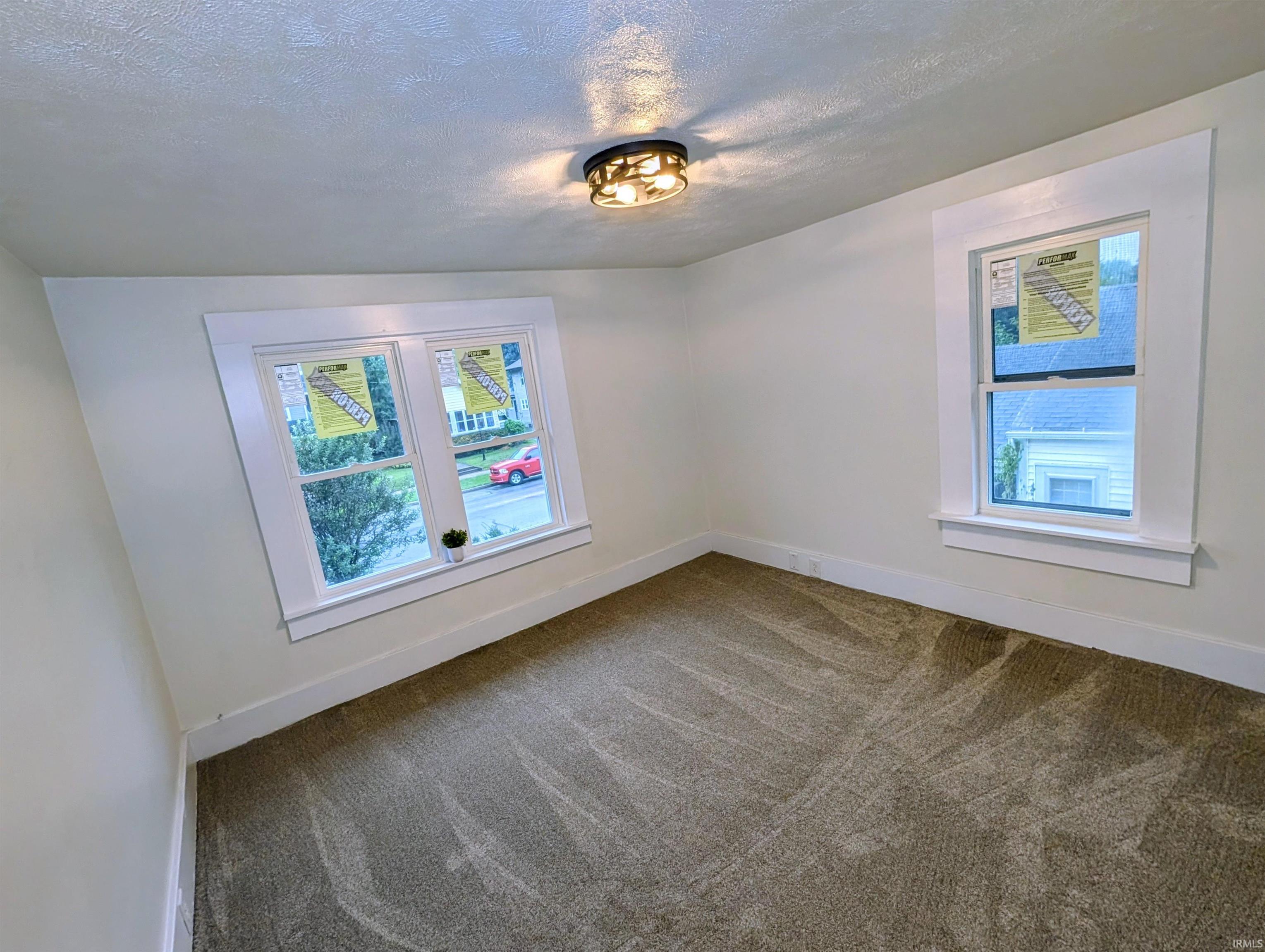 827 E Ewing Avenue South Bend IN 46613