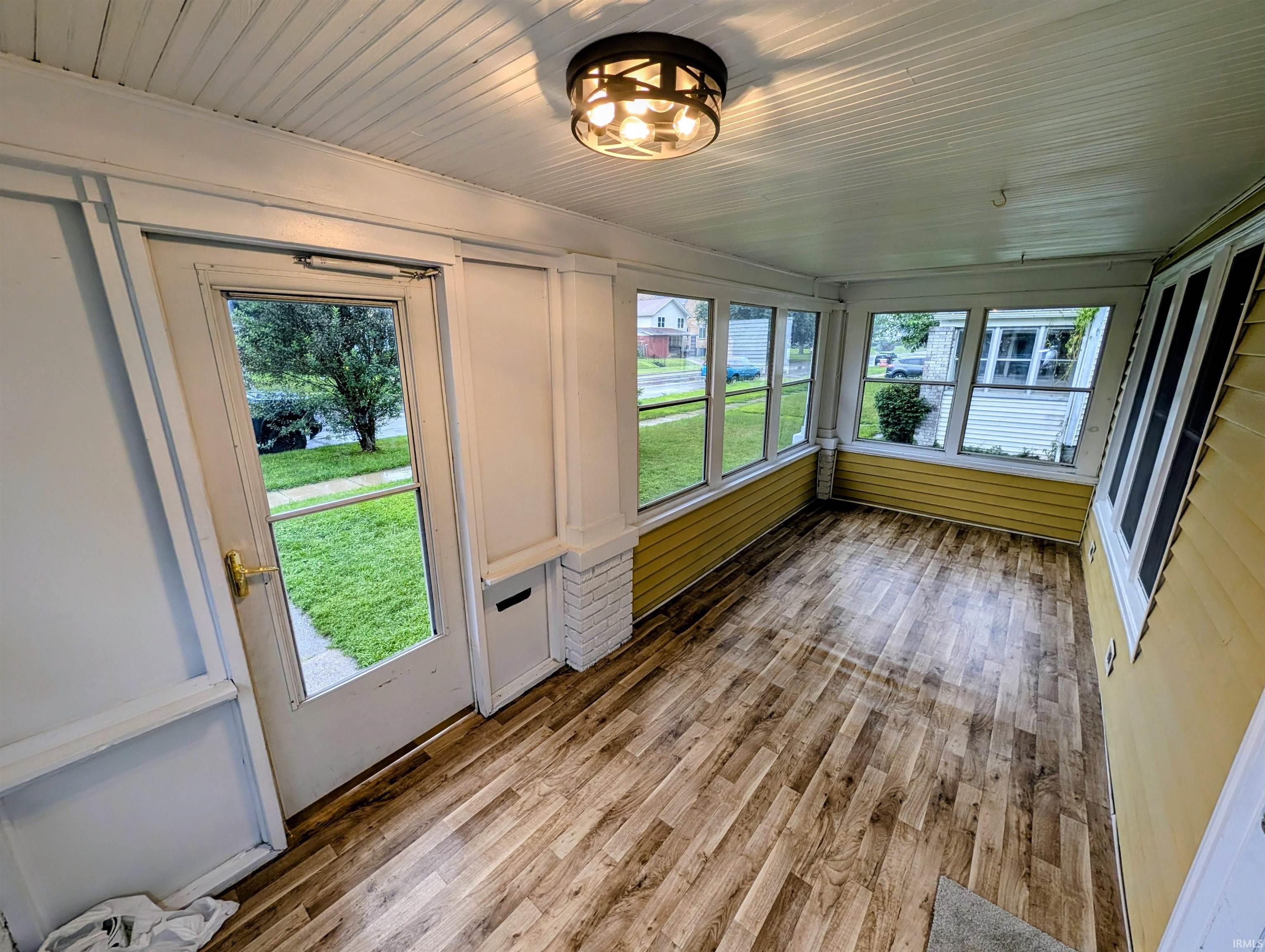 827 E Ewing Avenue South Bend IN 46613