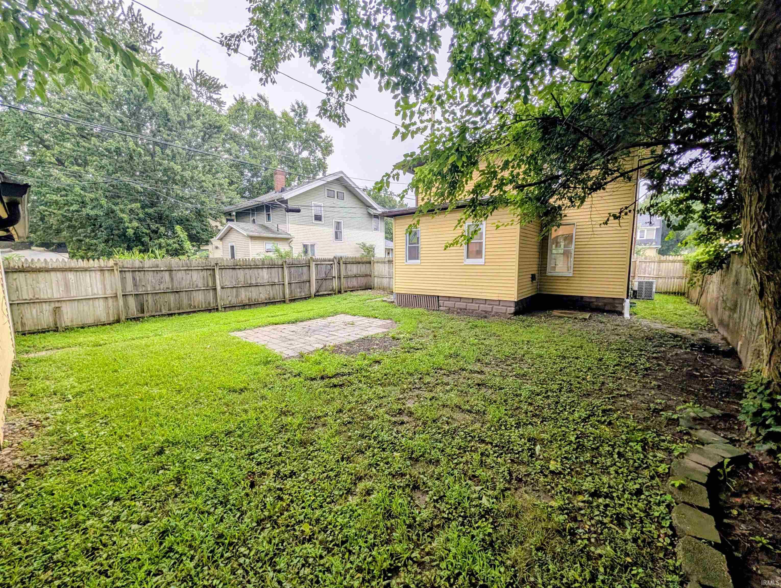 827 E Ewing Avenue South Bend IN 46613