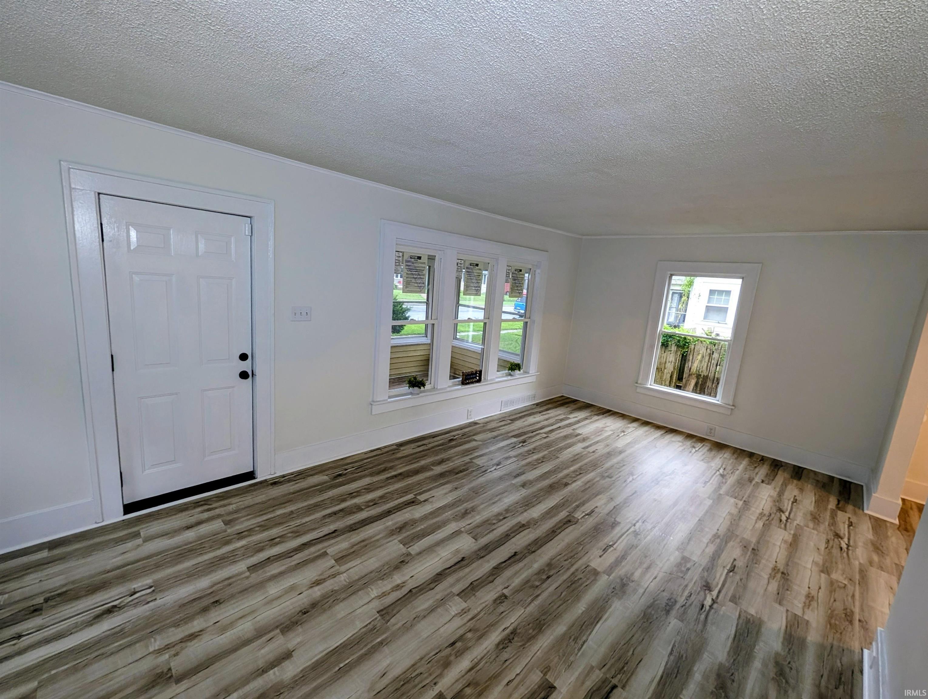 827 E Ewing Avenue South Bend IN 46613