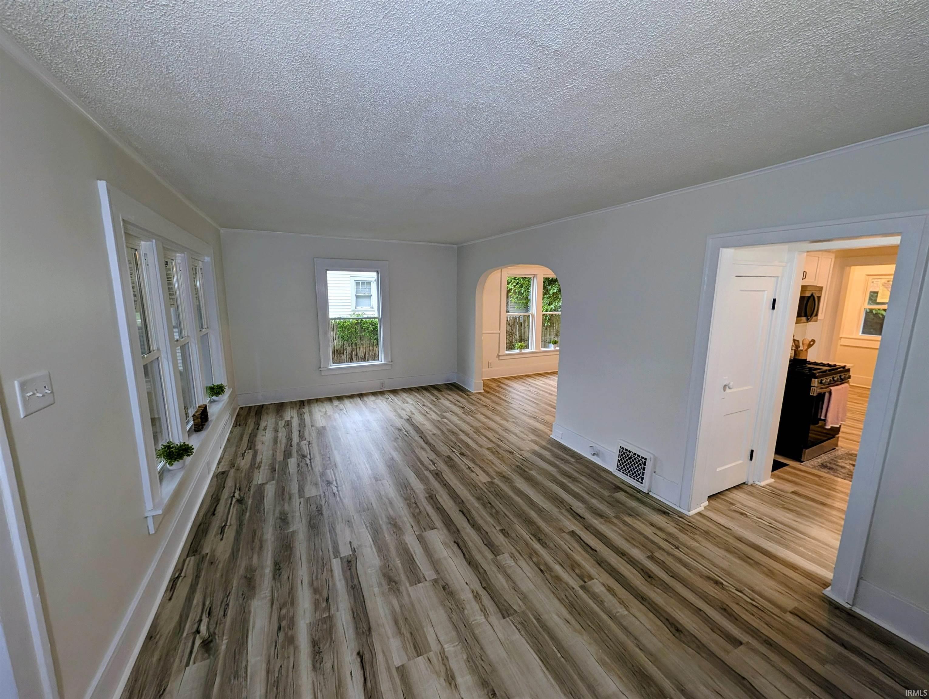 827 E Ewing Avenue South Bend IN 46613