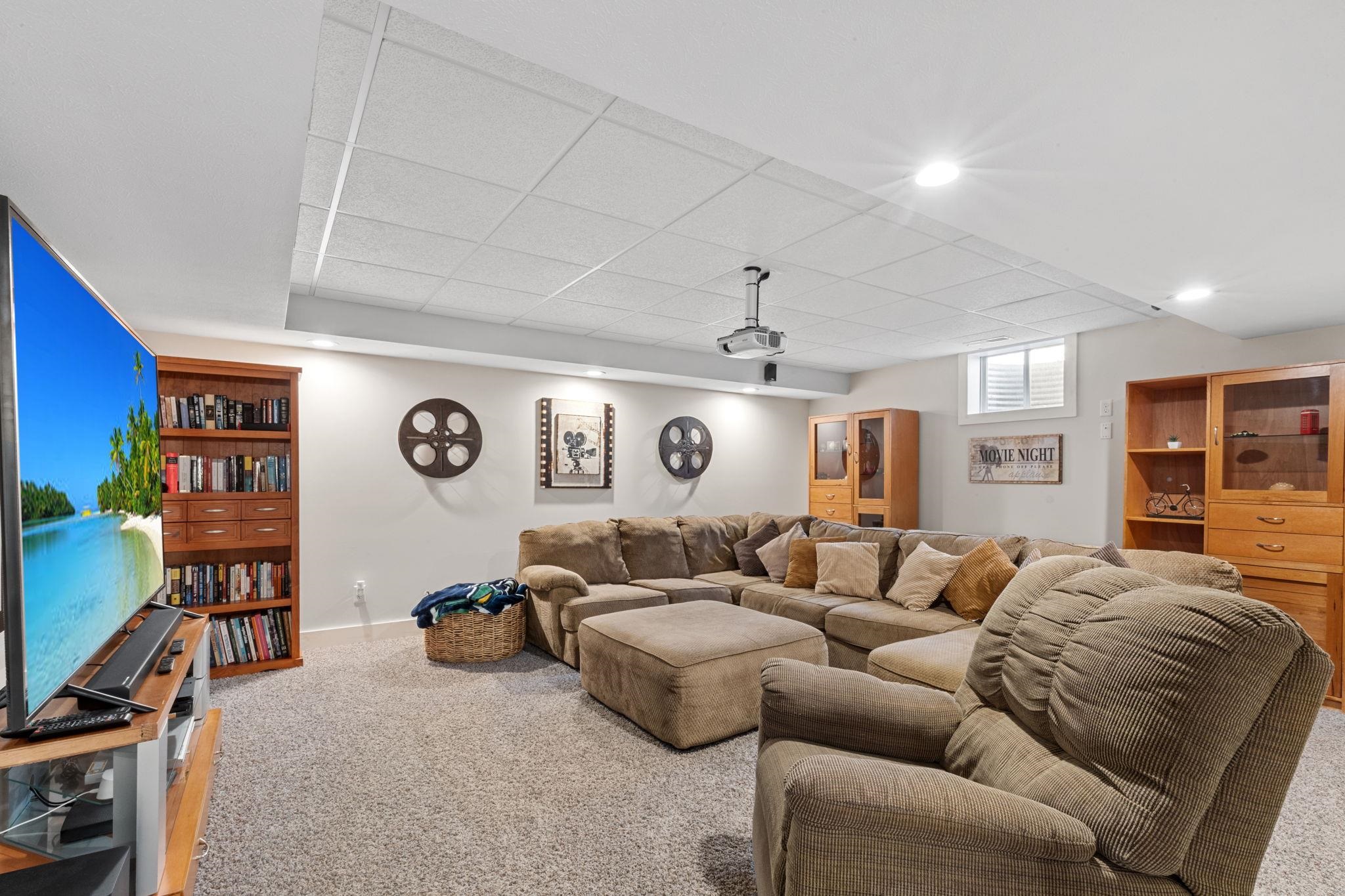 13745 Ranier Drive Middlebury IN 46540