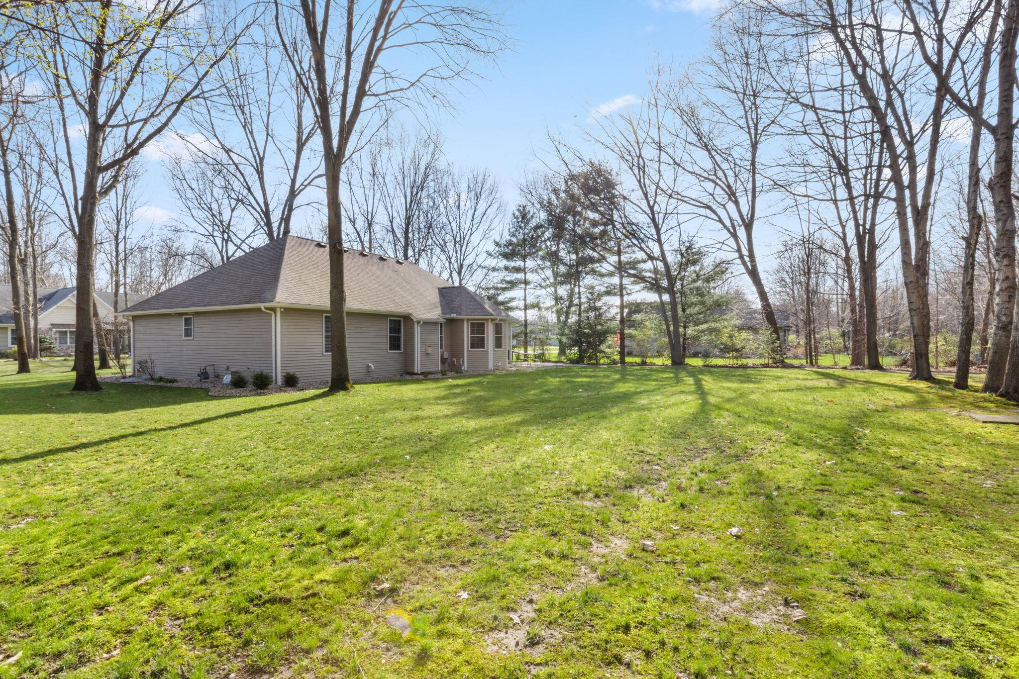 13745 Ranier Drive Middlebury IN 46540