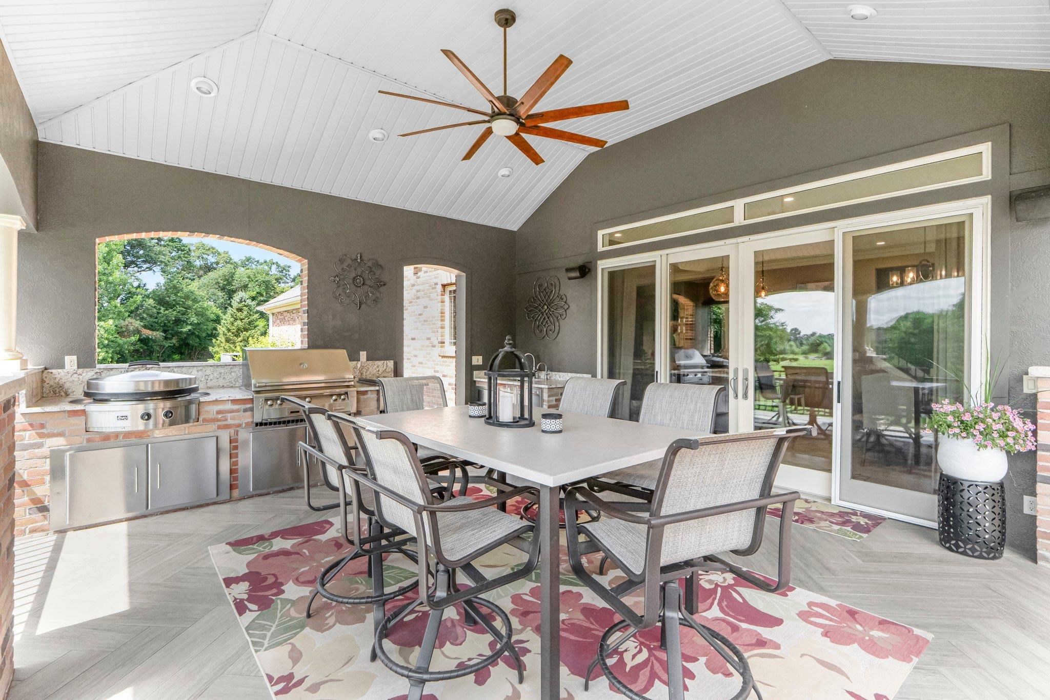 53717 Meadow Lake Court Elkhart IN 46514