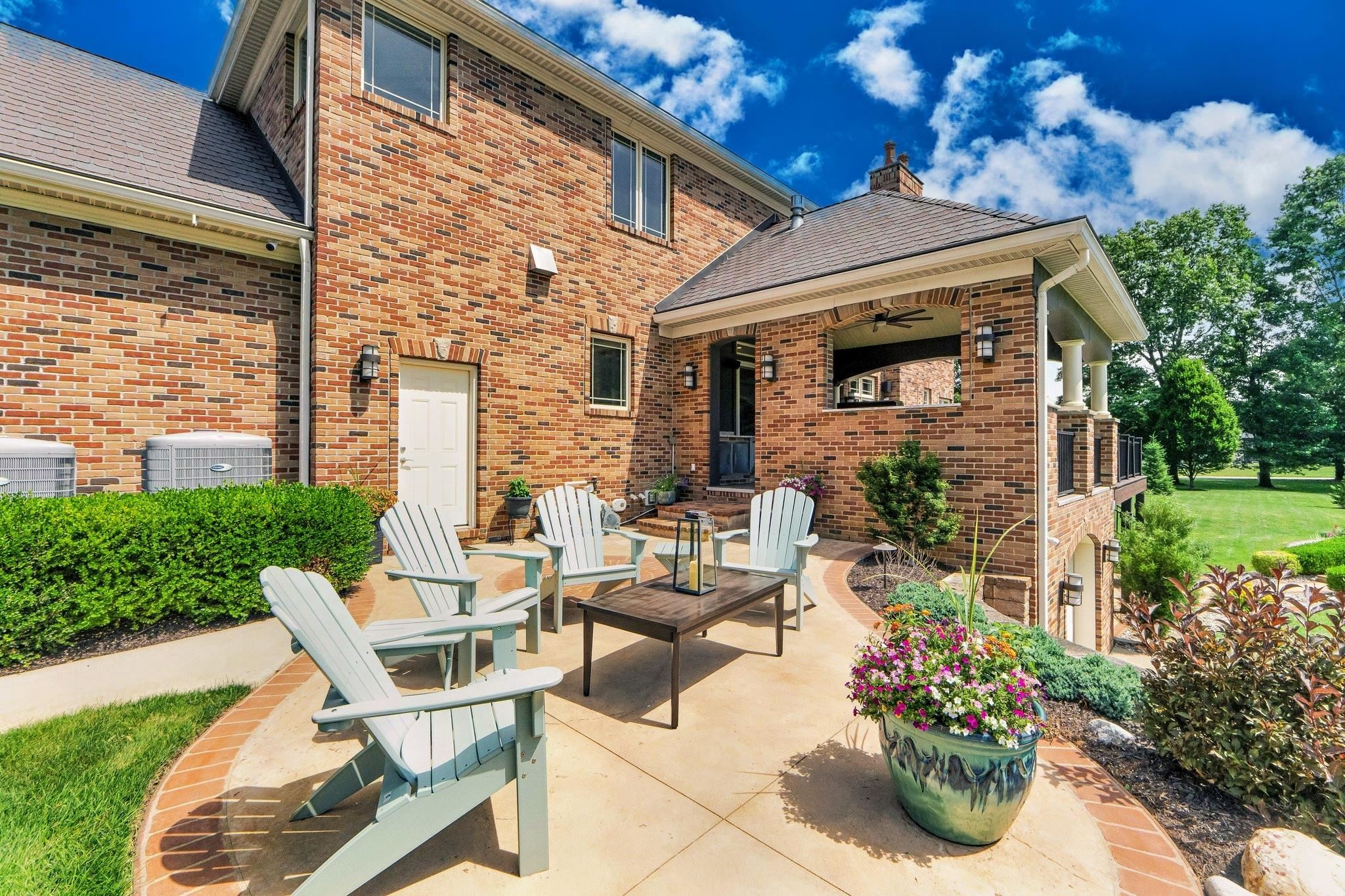 53717 Meadow Lake Court Elkhart IN 46514