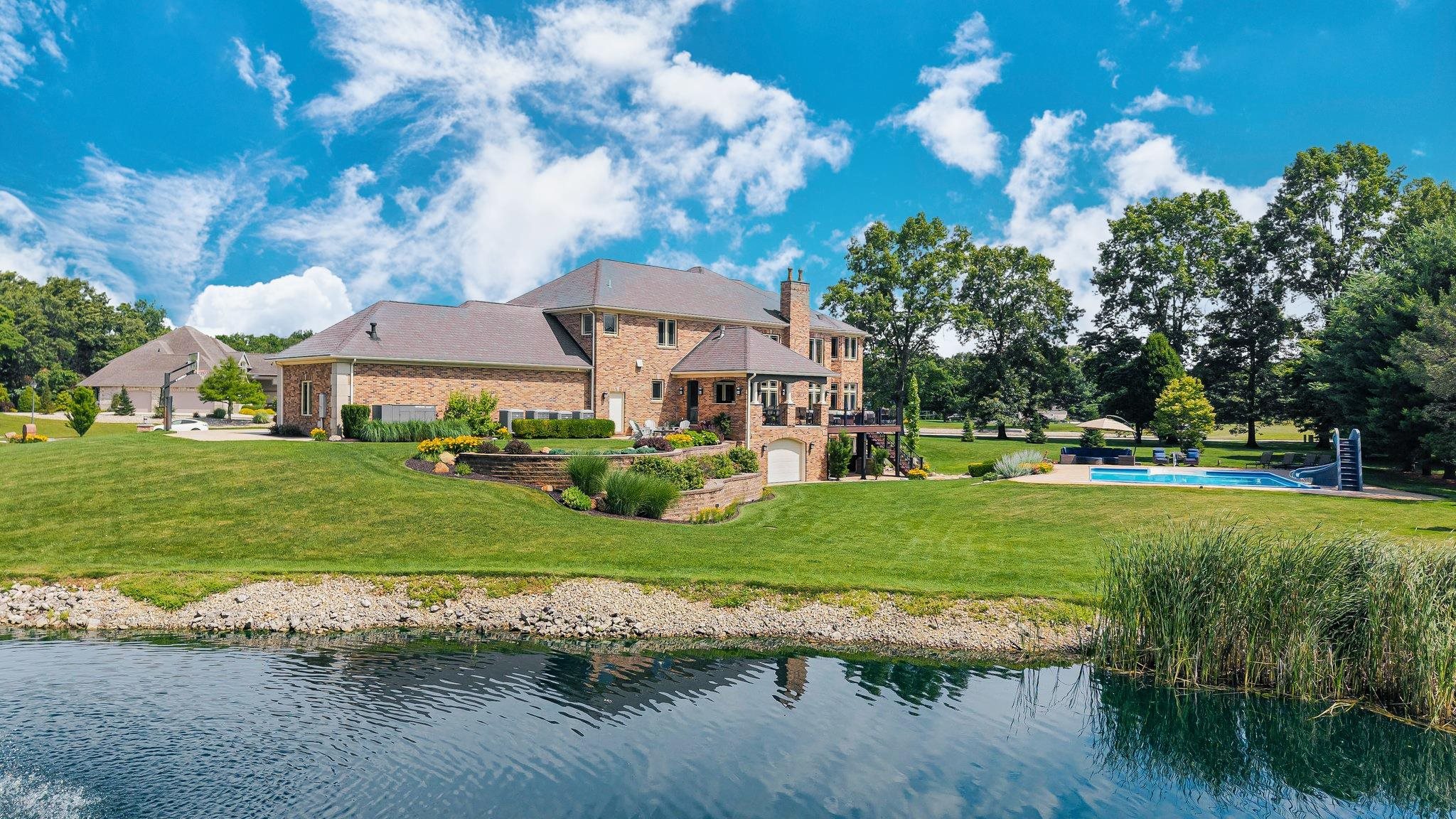 53717 Meadow Lake Court Elkhart IN 46514