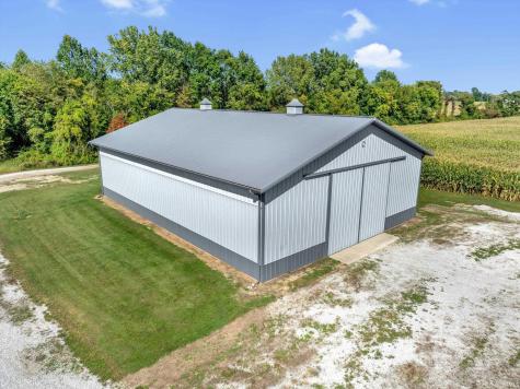 68555 Oak Road Lakeville IN 46536